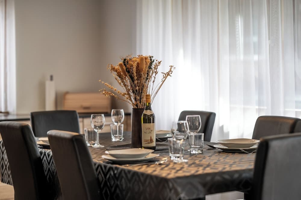 In-room dining