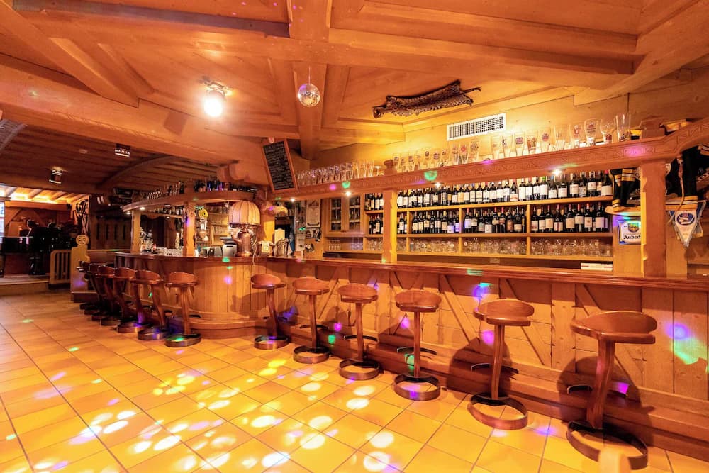 Sports bar