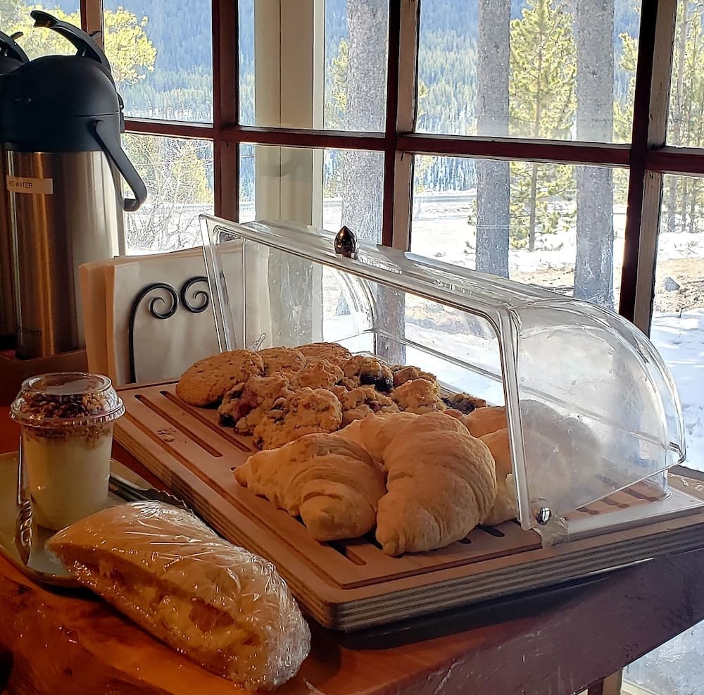 Breakfast buffet