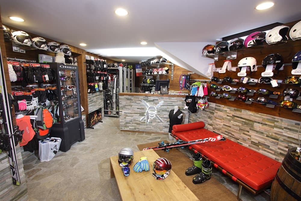 Snow and ski sports