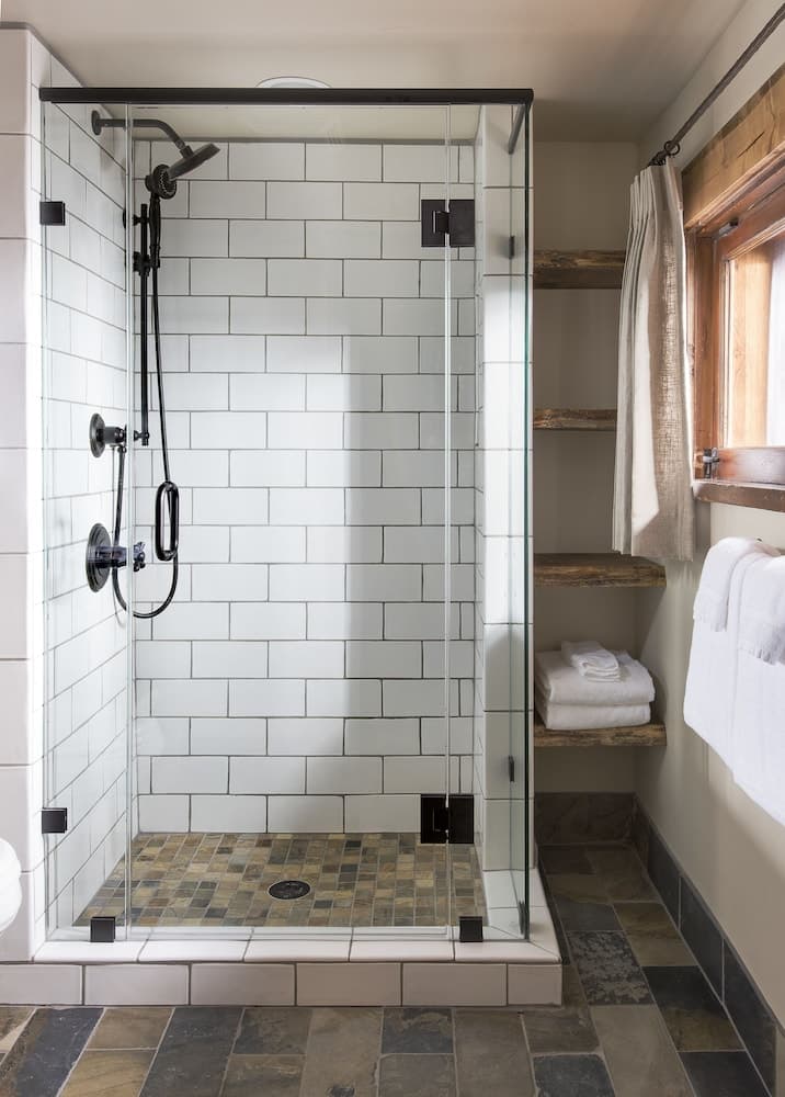 Bathroom shower