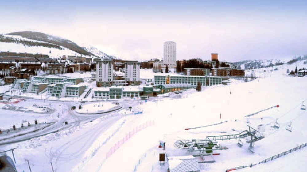 Snow and ski sports