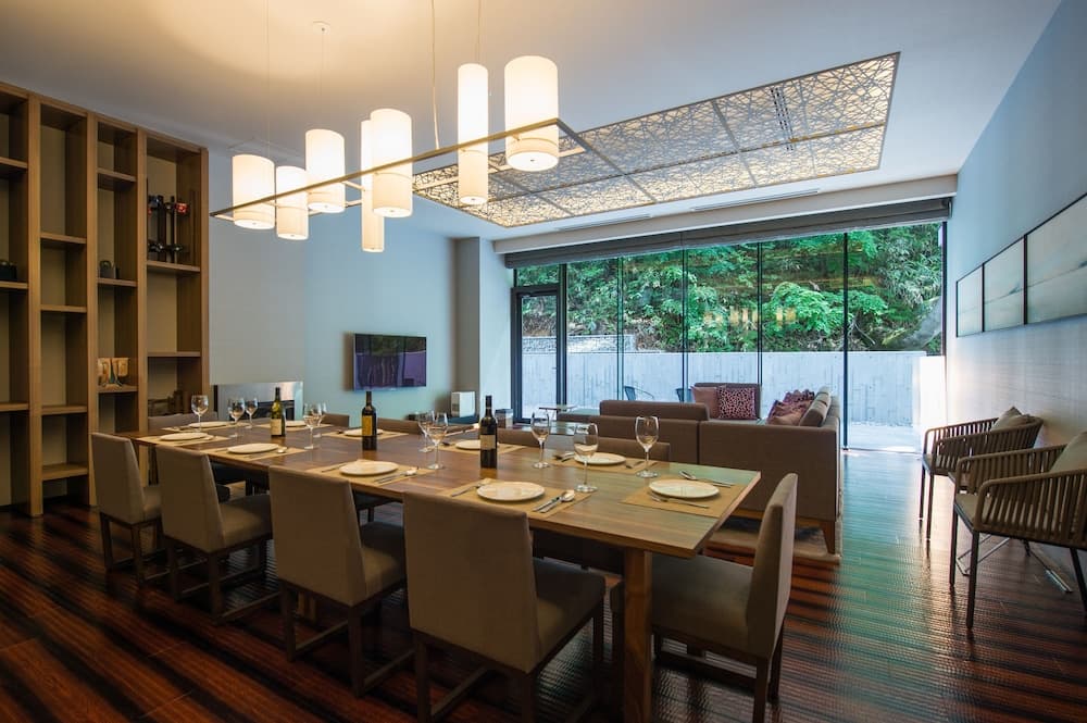In-room dining