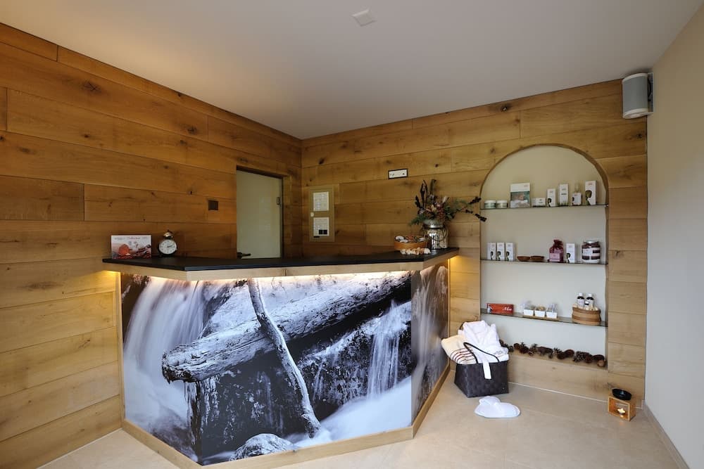 Spa reception
