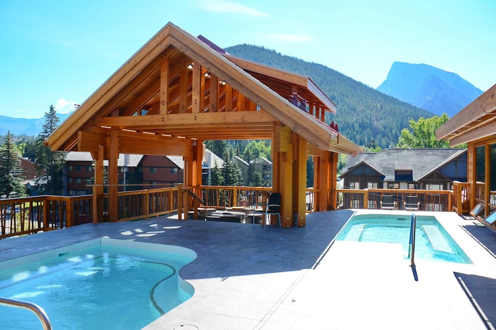 Rooftop pool