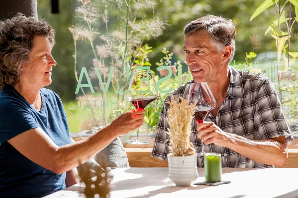Couples dining