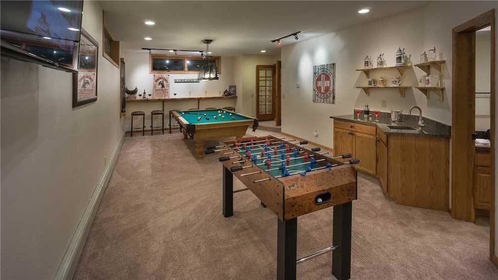 Game room