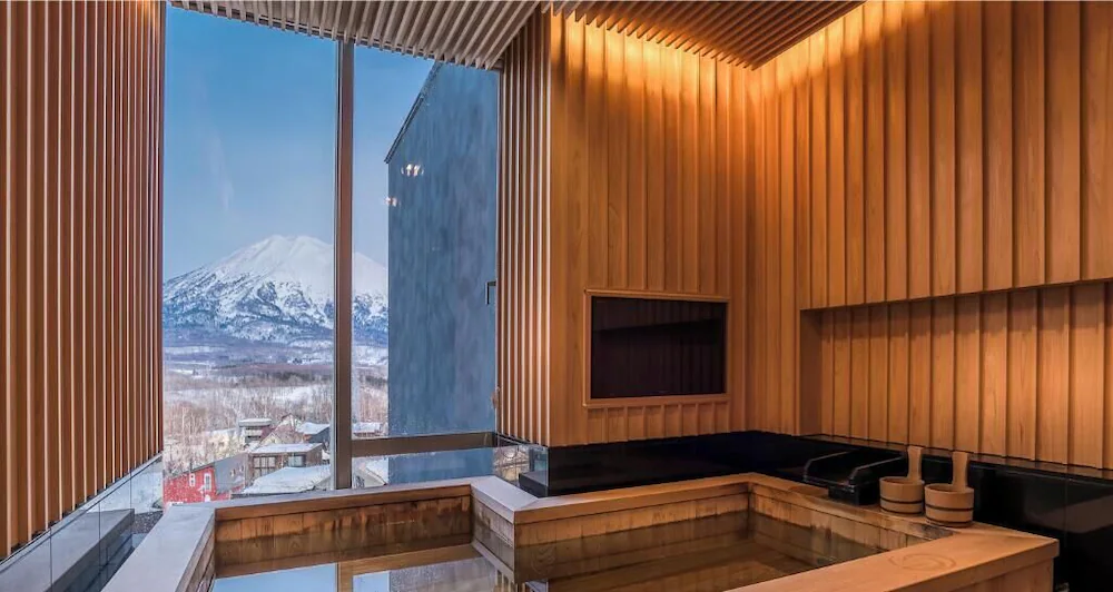 Private spa tub
