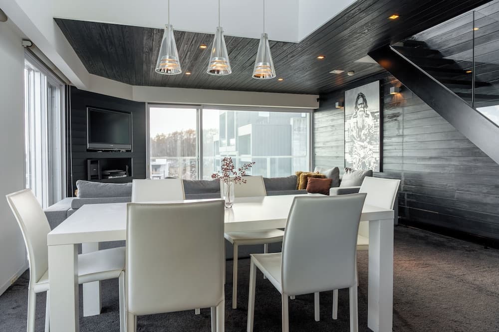 In-room dining