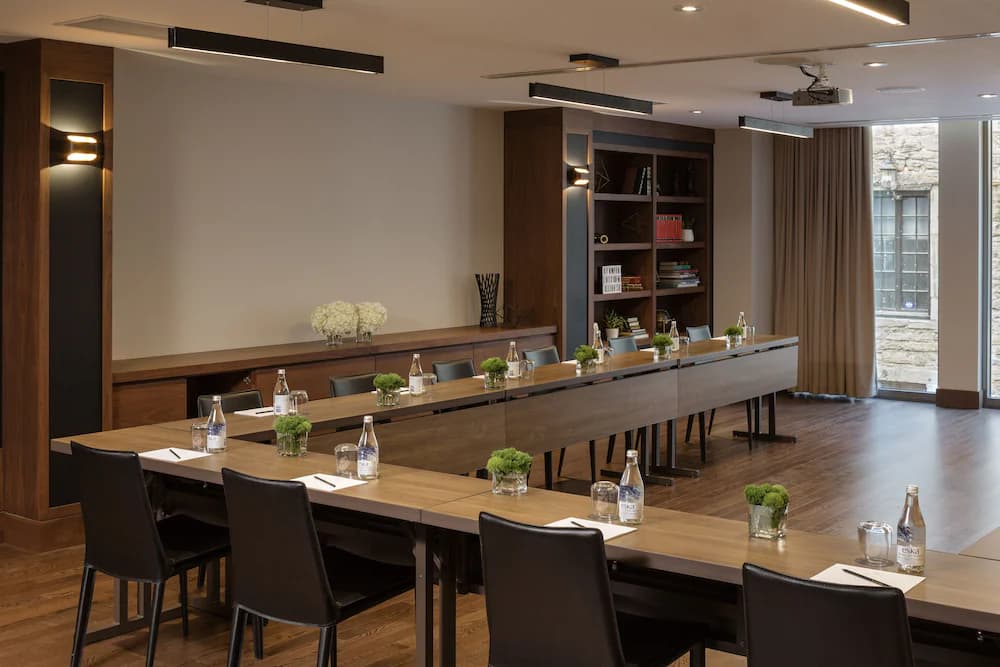 Meeting facility
