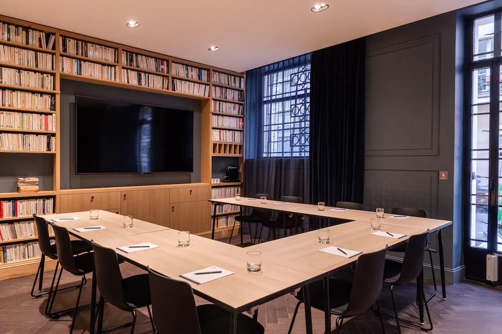 Meeting facility