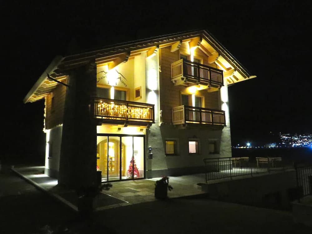 Front of property - evening/night