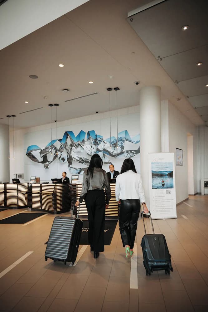 Check-in/check-out kiosk