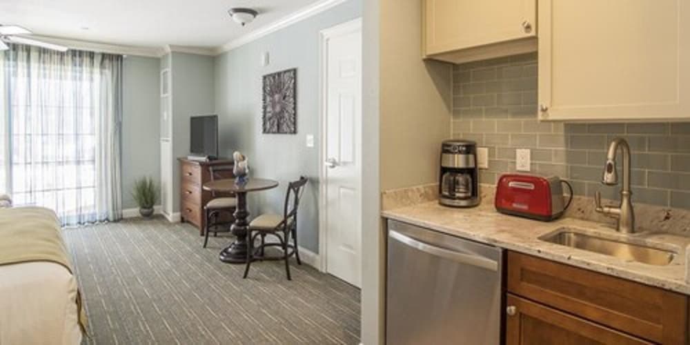Private kitchenette