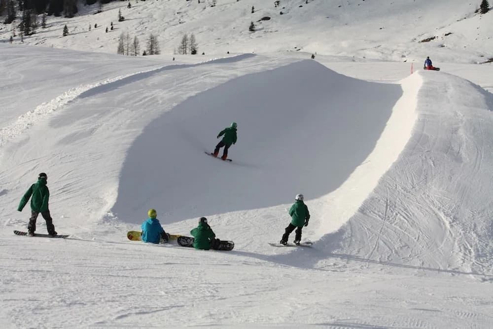 Snow and ski sports