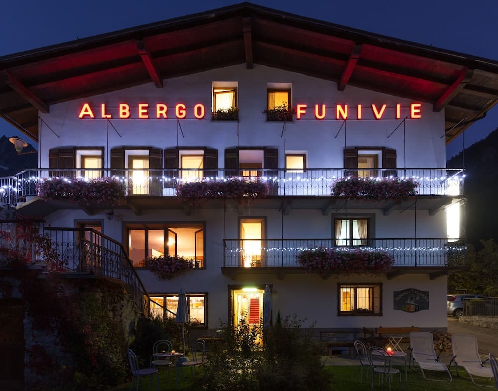 Front of property - evening/night