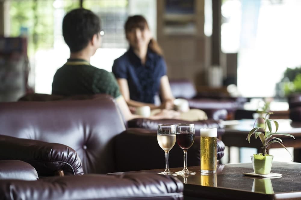 Lobby lounge