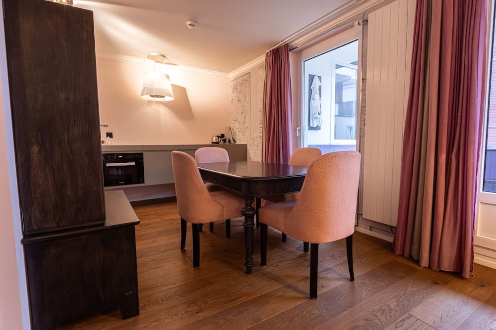 In-room dining