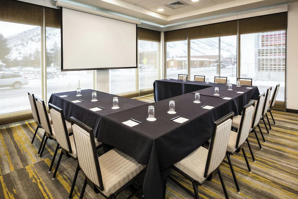 Meeting facility