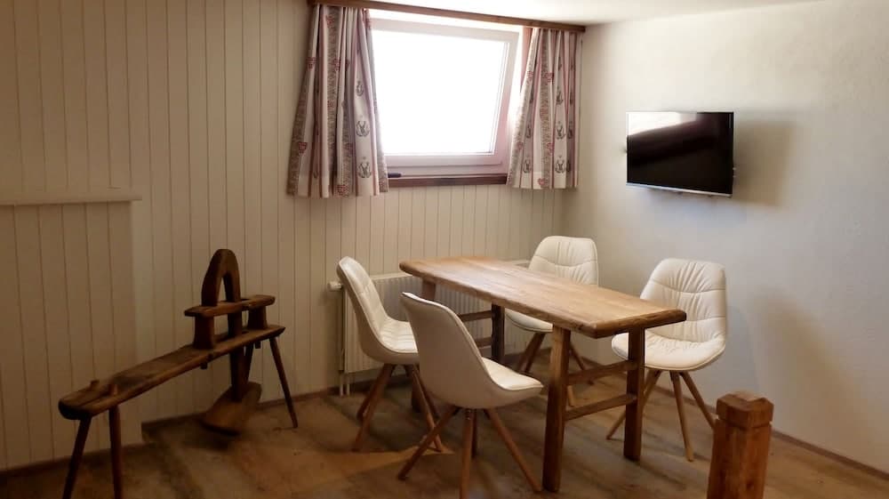 In-room dining