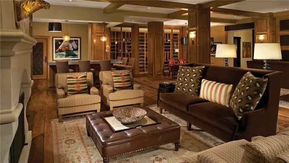 Executive lounge