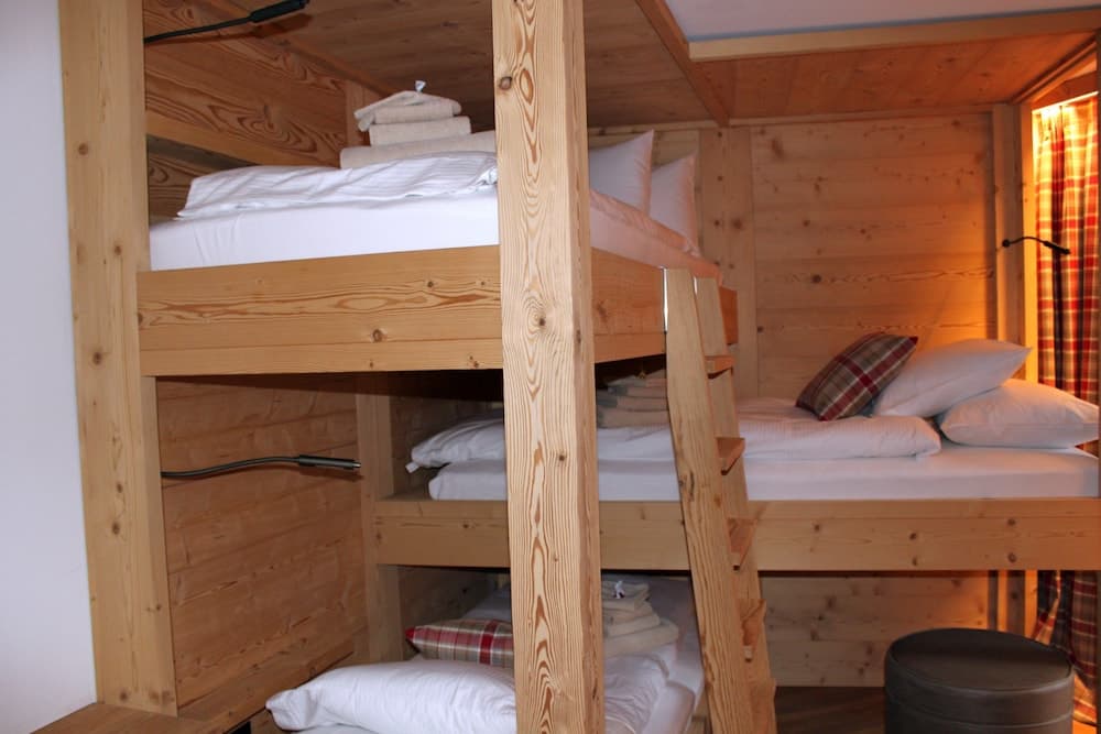Children's theme room