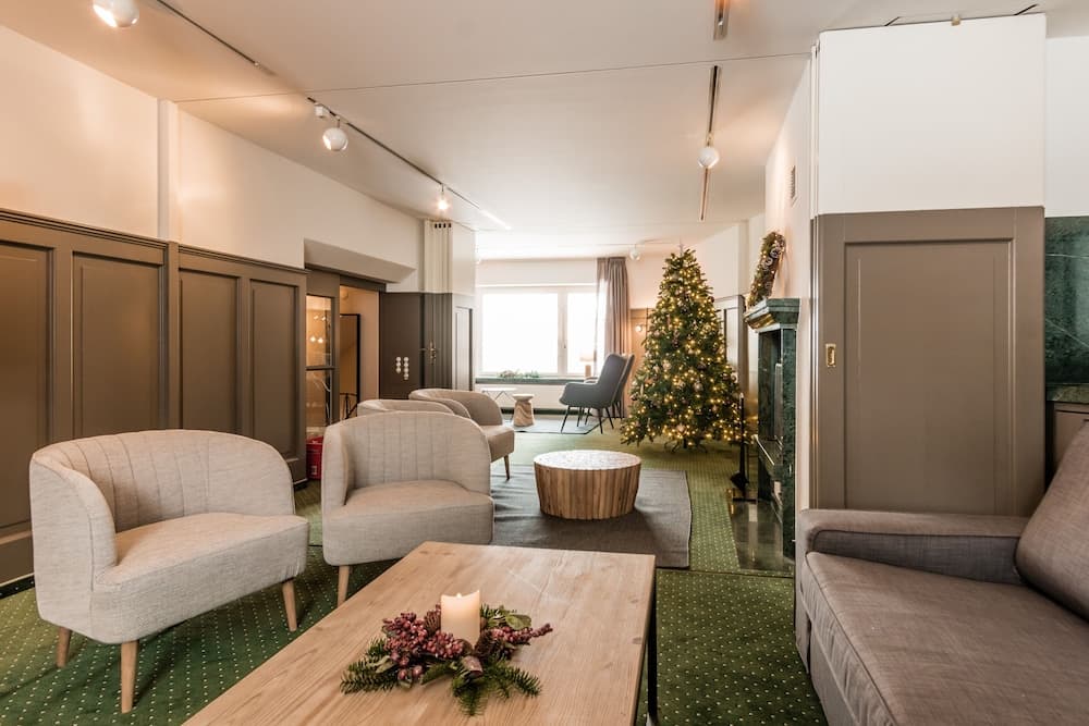 Lobby sitting area