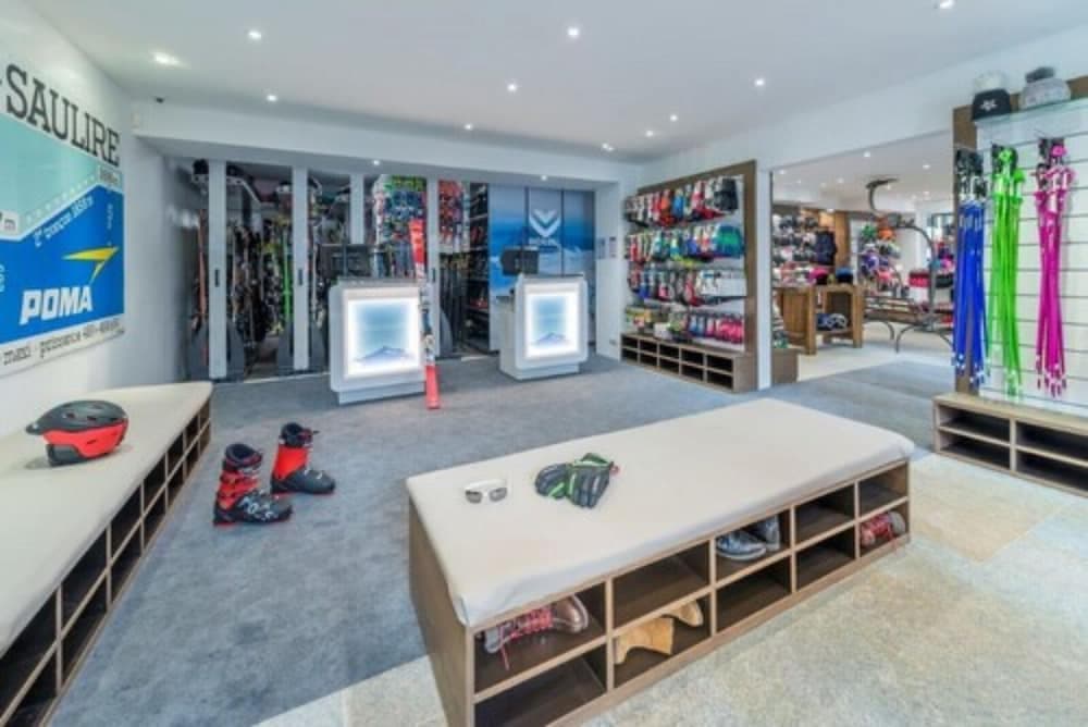 Snow and ski sports