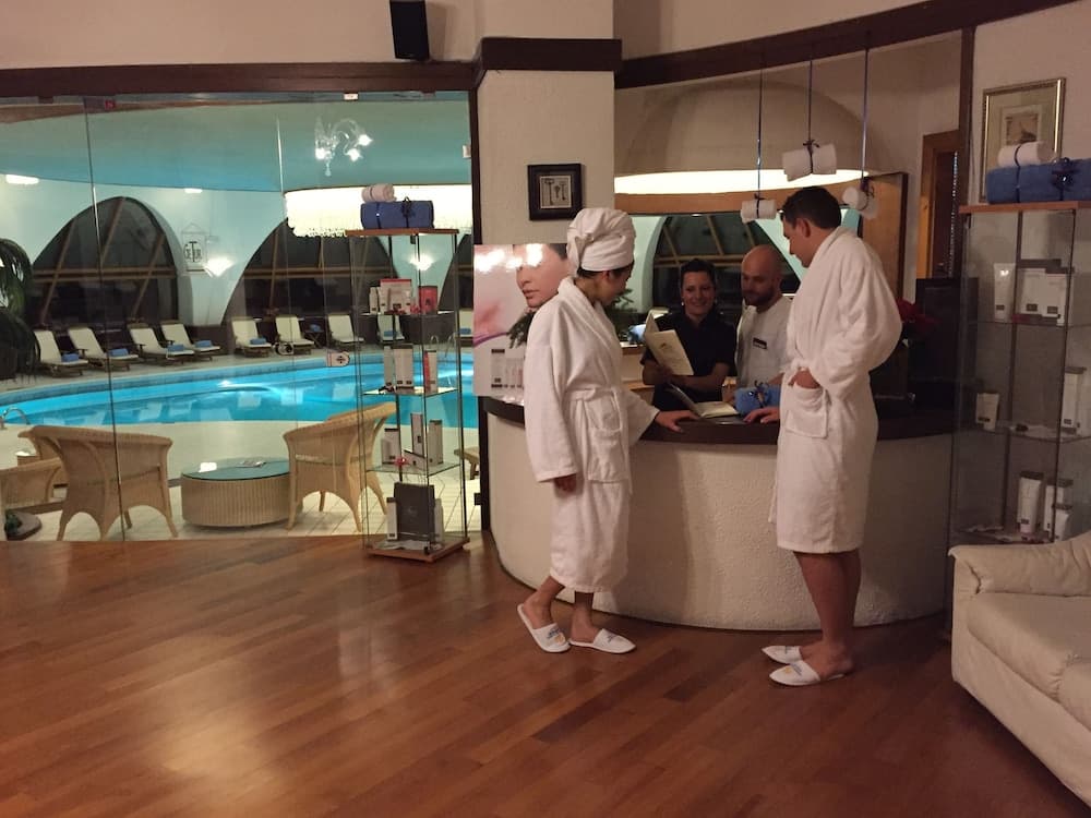 Spa reception