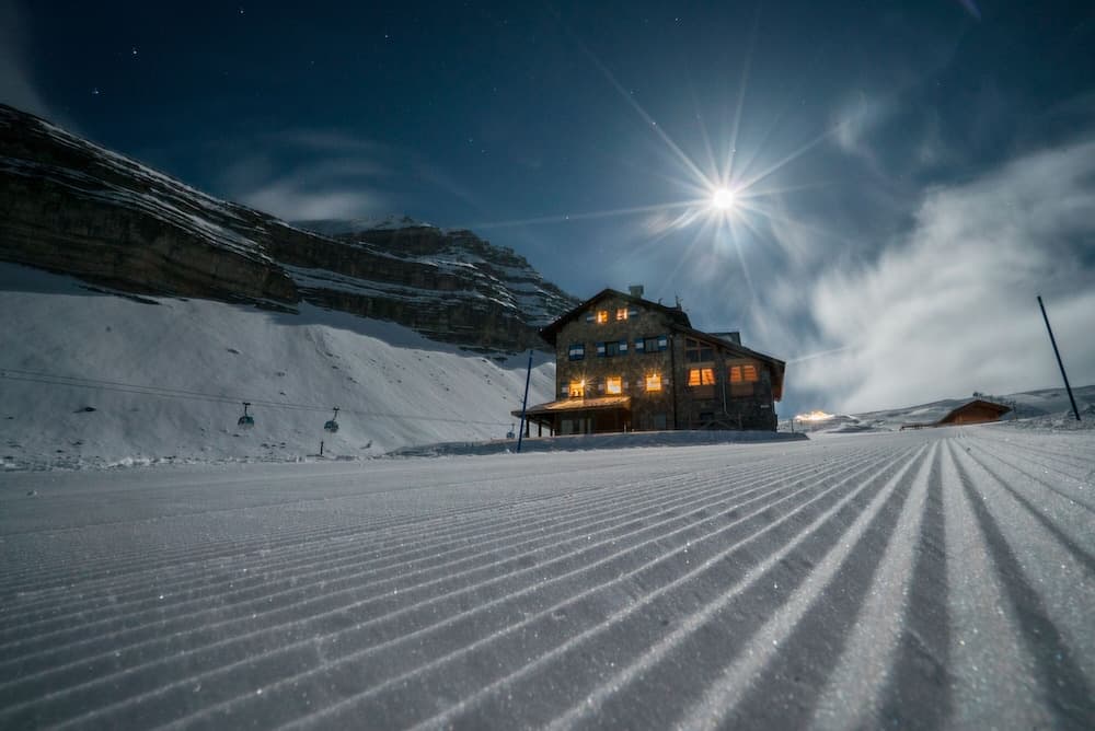 Snow and ski sports