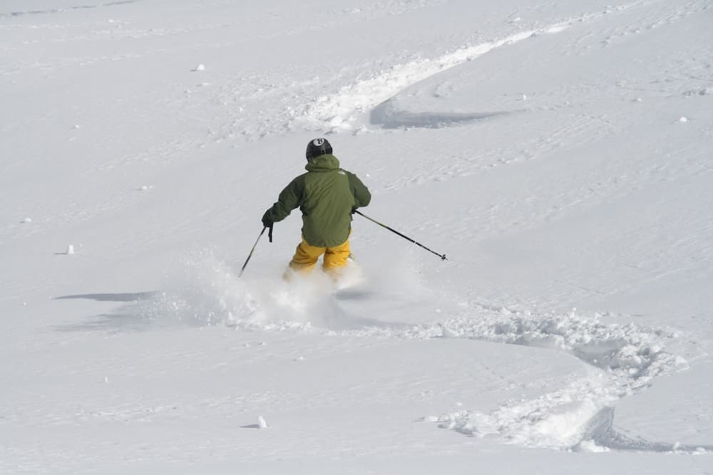 Snow and ski sports