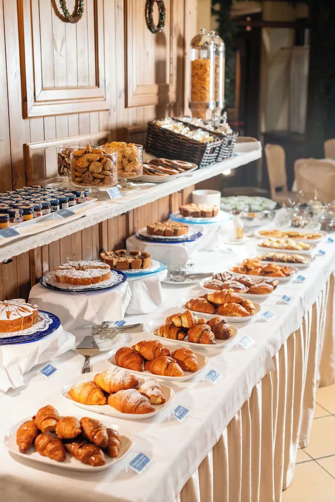 Breakfast buffet