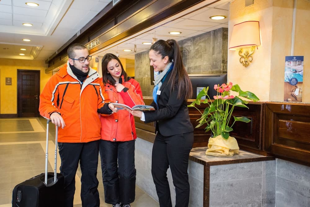 Concierge desk