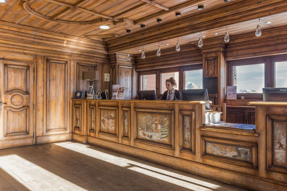 Reception hall