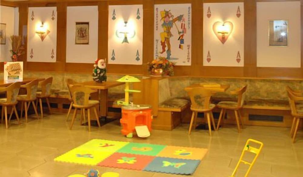 Children's play area - indoor