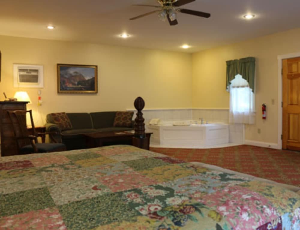 Jetted tub