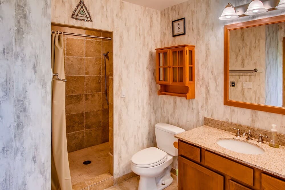 Bathroom shower