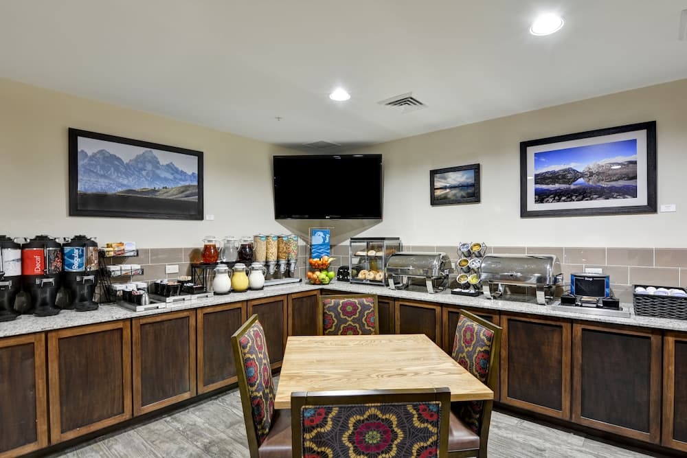 Breakfast area