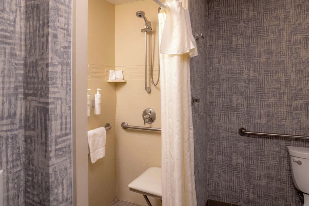 Bathroom shower
