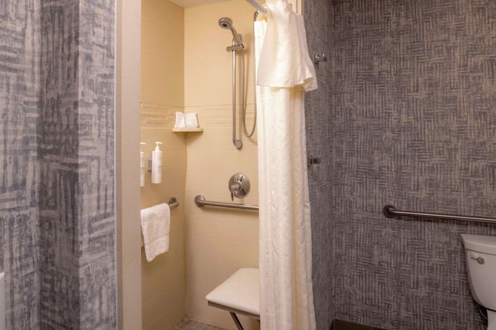 Bathroom shower