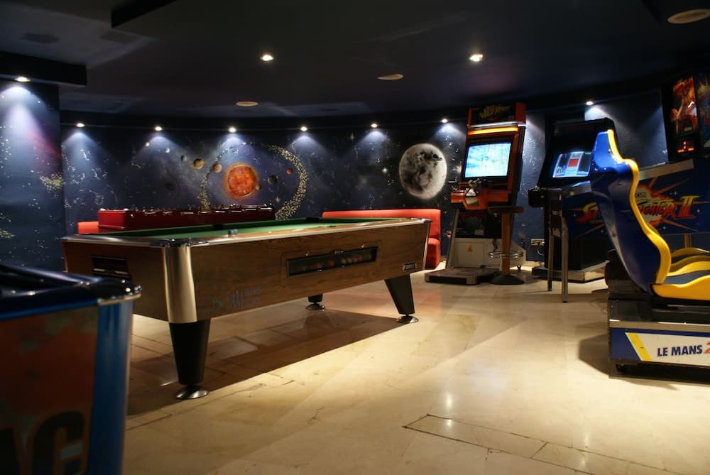 Game room