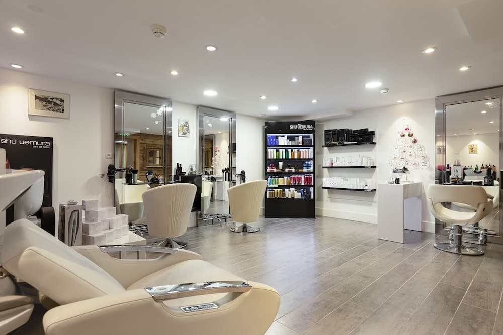 Hair salon