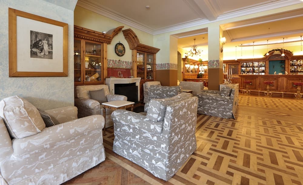 Lobby sitting area