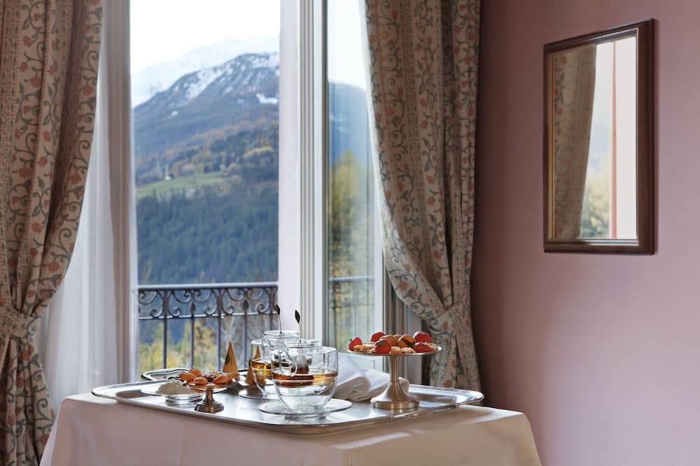 Room amenity