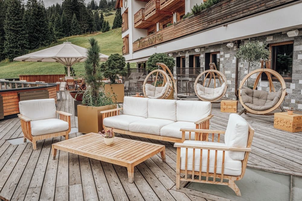 Sundeck