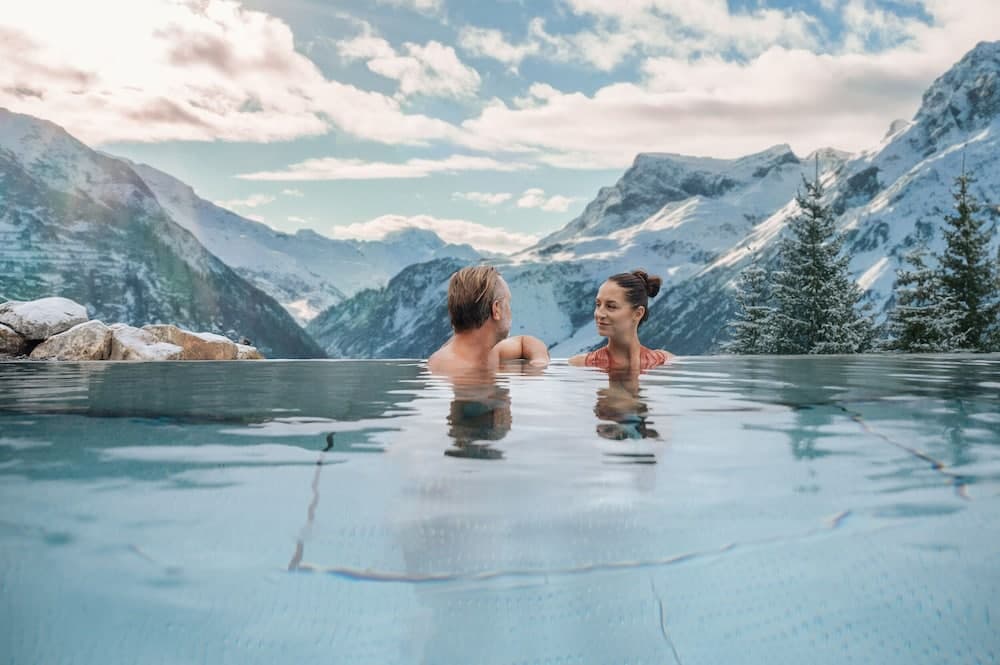 Infinity pool