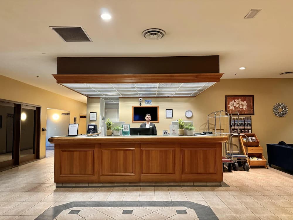 Concierge desk