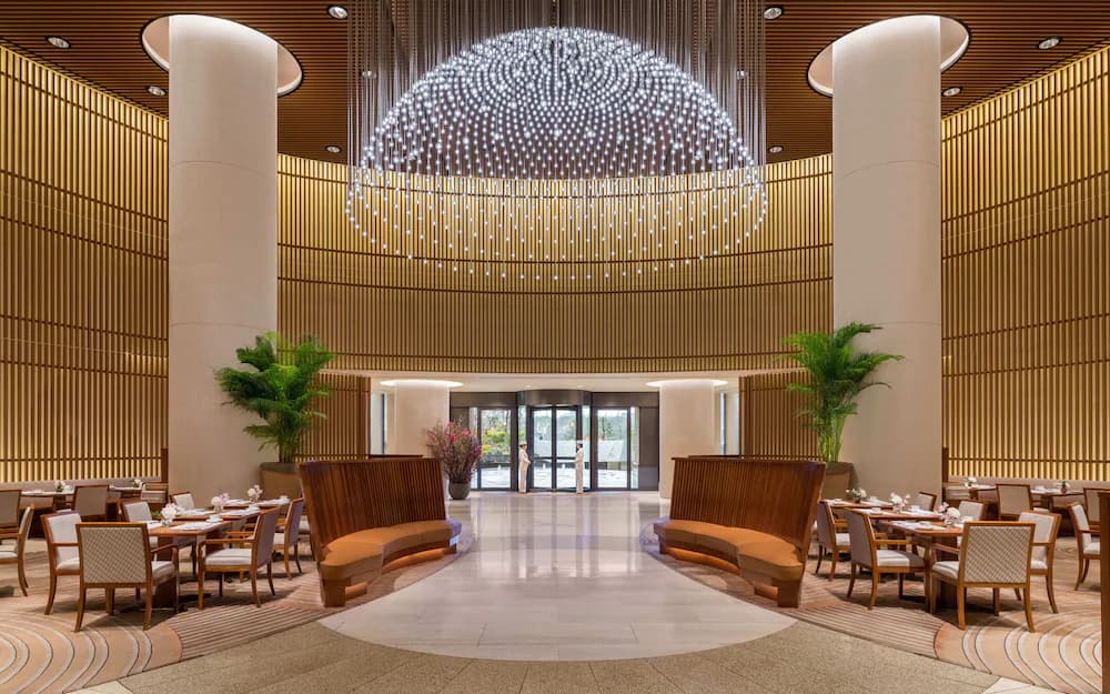 Lobby lounge