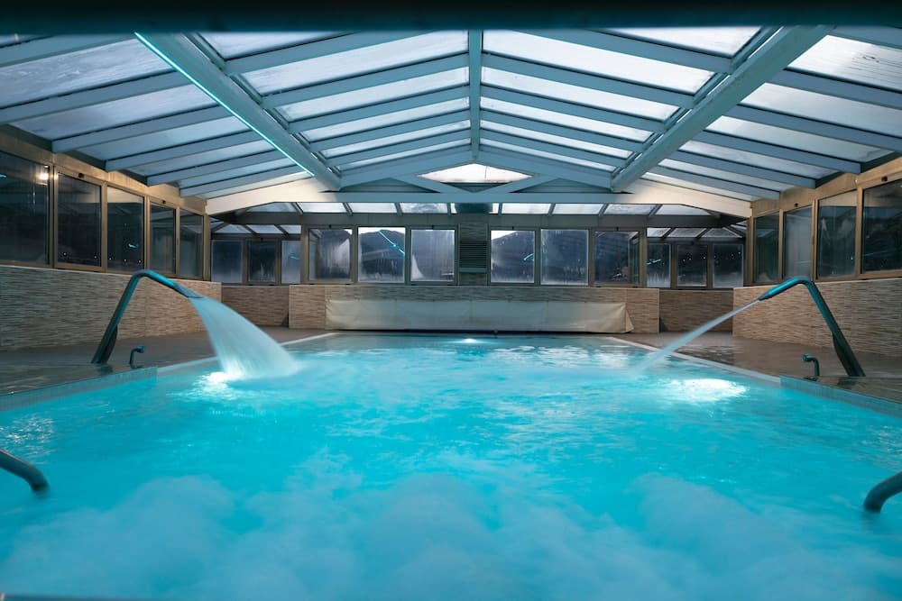 Rooftop pool