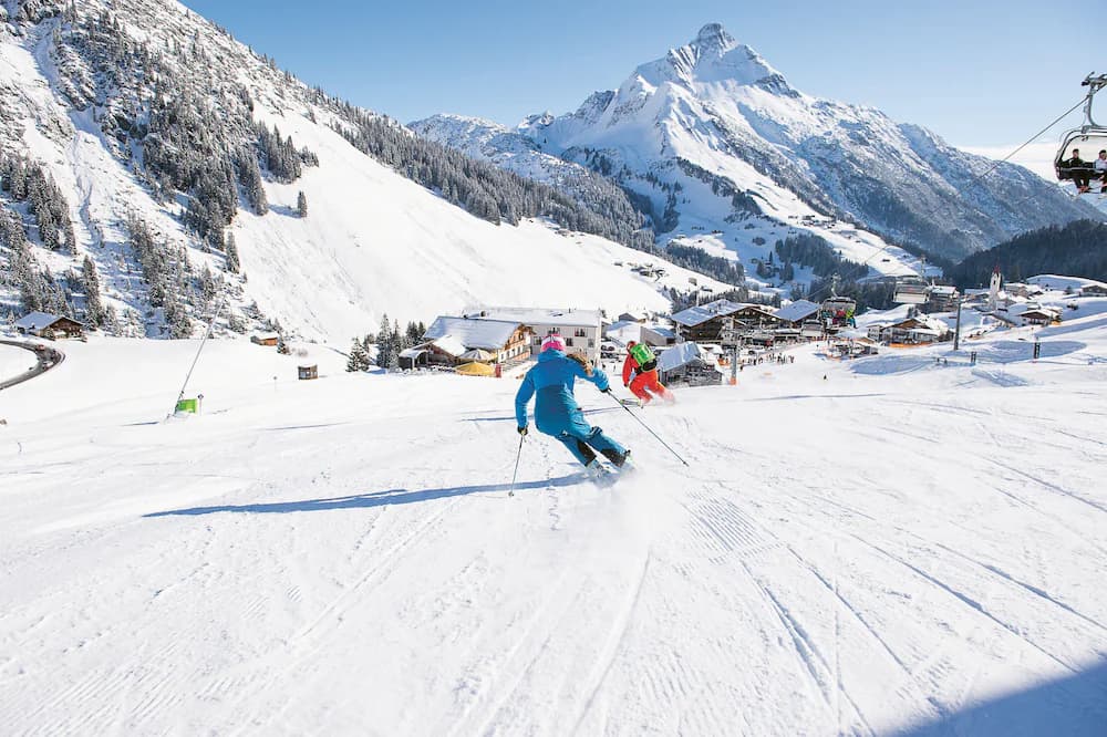 Snow and ski sports